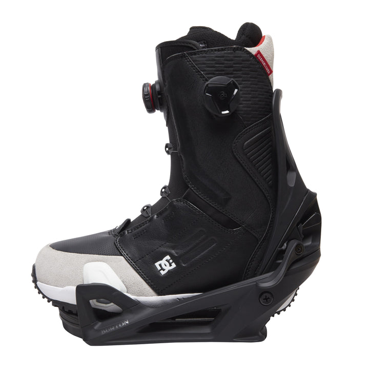 BURTON PAIRS STEP ON WITH DC BOOTS